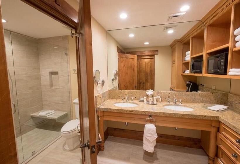 Suite Queen Bed, The Chateaux Deer Valley