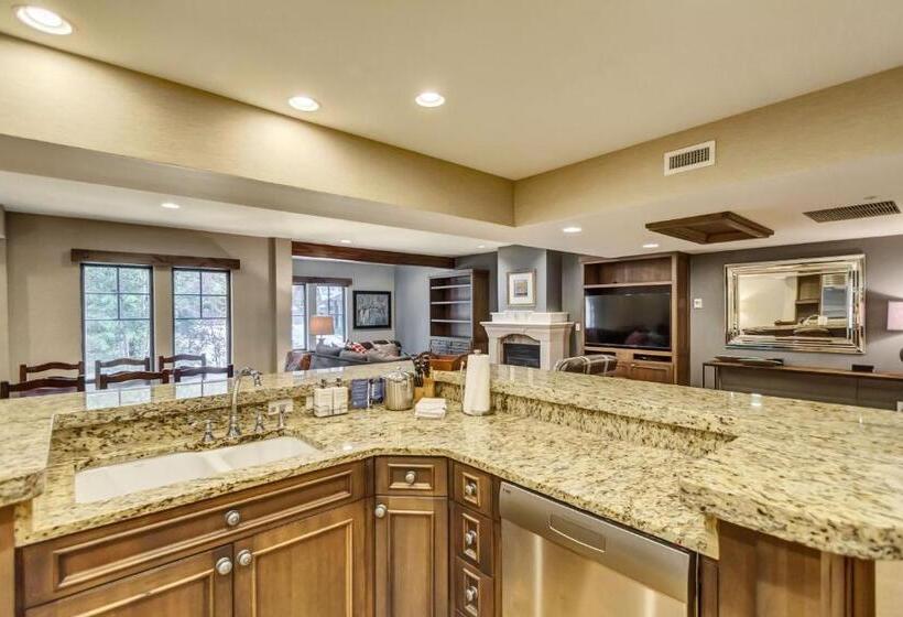 3 Bedroom Suite, The Chateaux Deer Valley