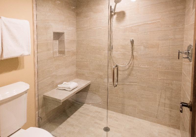 اتاق استاندارد با تخت بزرگ, The Chateaux Deer Valley
