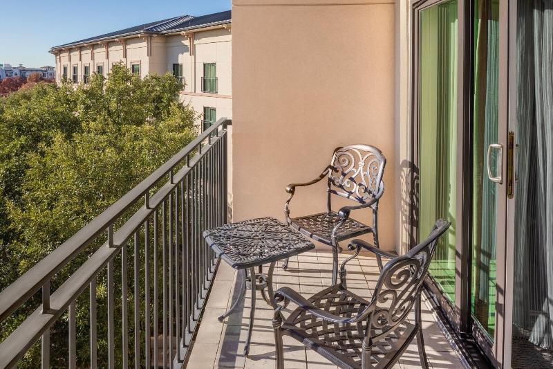 اتاق استاندارد با تخت بزرگ, The Westin Dallas Stonebriar Golf Resort & Spa