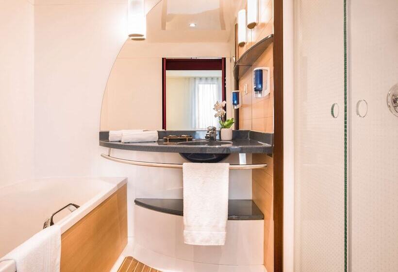 Президентский Люкс, Novotel Suites Cannes Centre