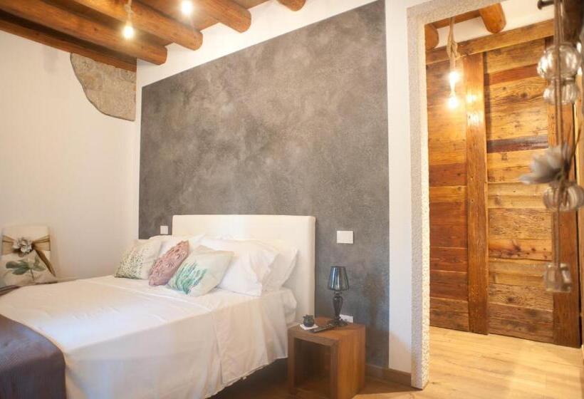 اتاق استاندارد با چشم‌انداز باغ, Agriturismo Ostrouska