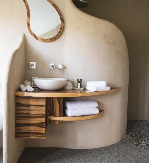 سوییت جونیور, Auberge Au Boeuf