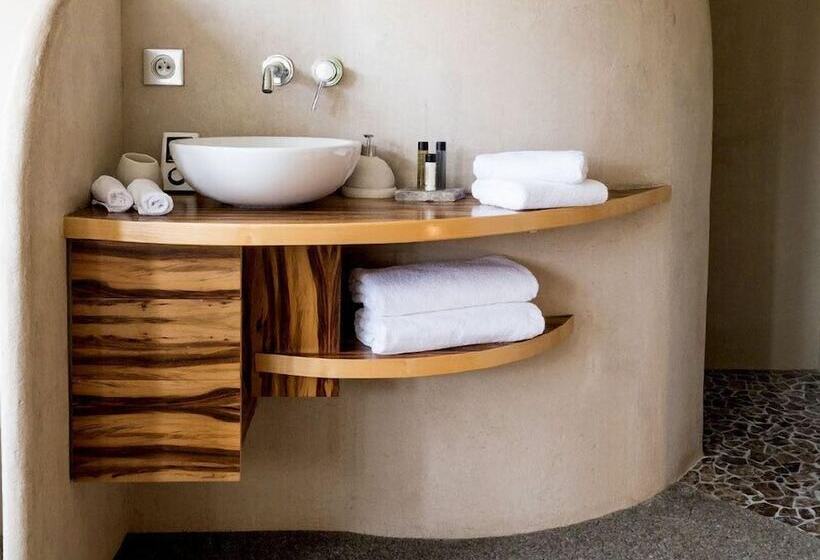 سوییت جونیور, Auberge Au Boeuf
