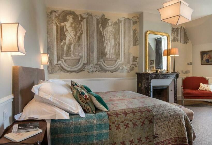 اتاق استاندارد, Château Des Grotteaux