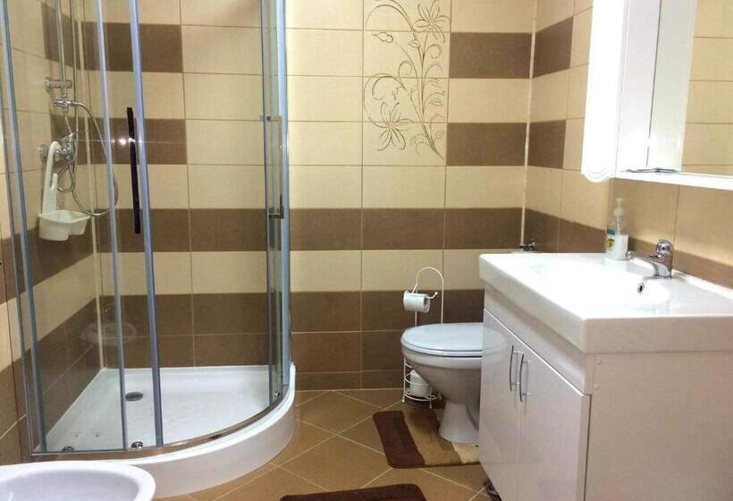 اتاق استاندارد چهار تخته, Casa Alin