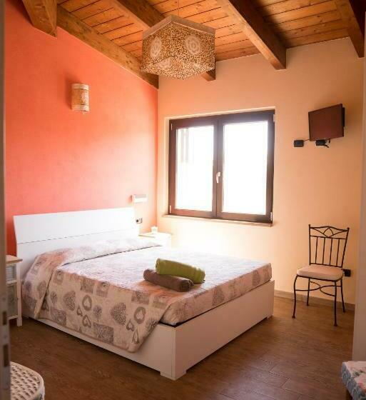اتاق استاندارد سه نفره, Room & Breakfast Le Magie