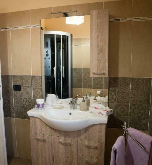 اتاق استاندارد سه نفره, Room & Breakfast Le Magie
