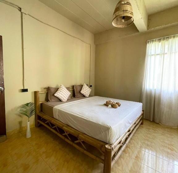 اتاق استاندارد با سرویس بهداشتی مشترک, Mythai Guesthouse