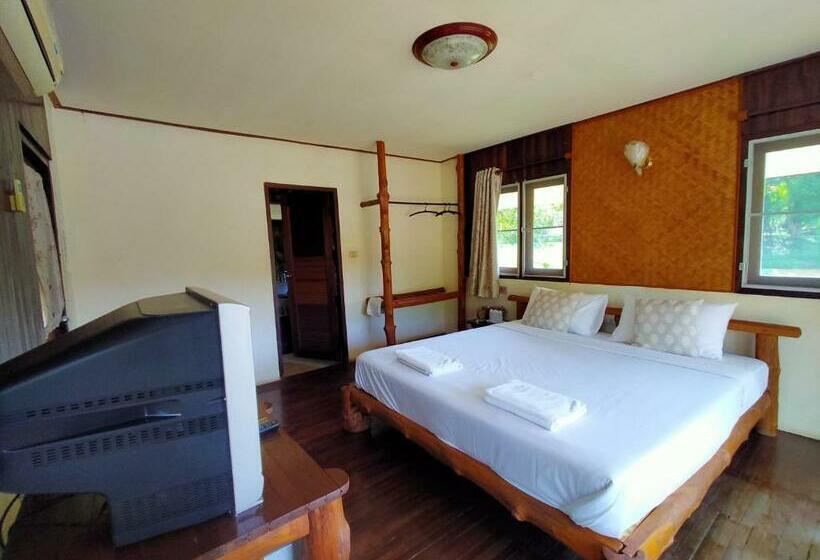 اتاق استاندارد با چشم‌انداز دریاچه, River Kwai Park & Resort
