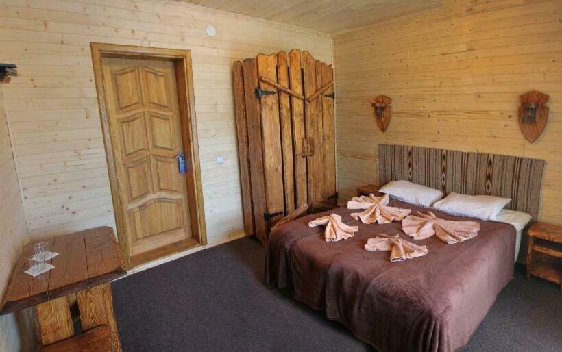اتاق استاندارد, Oksamit Resort