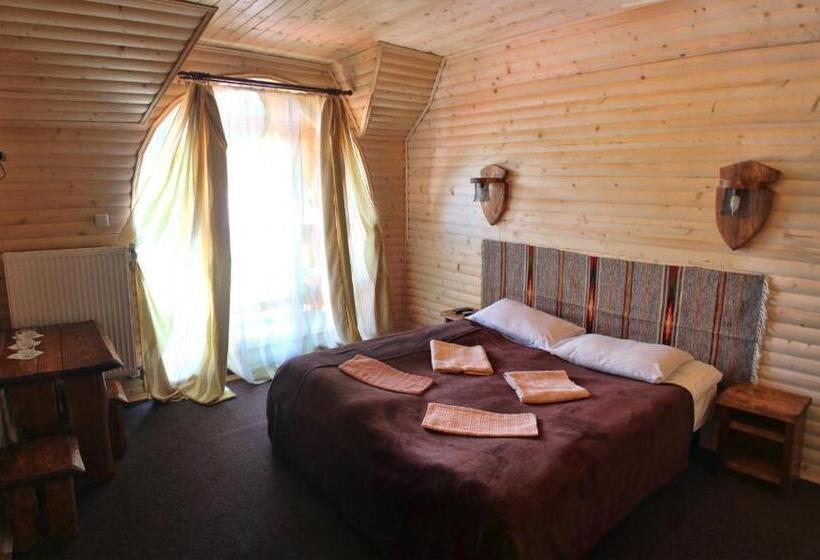 اتاق استاندارد چهار تخته, Oksamit Resort
