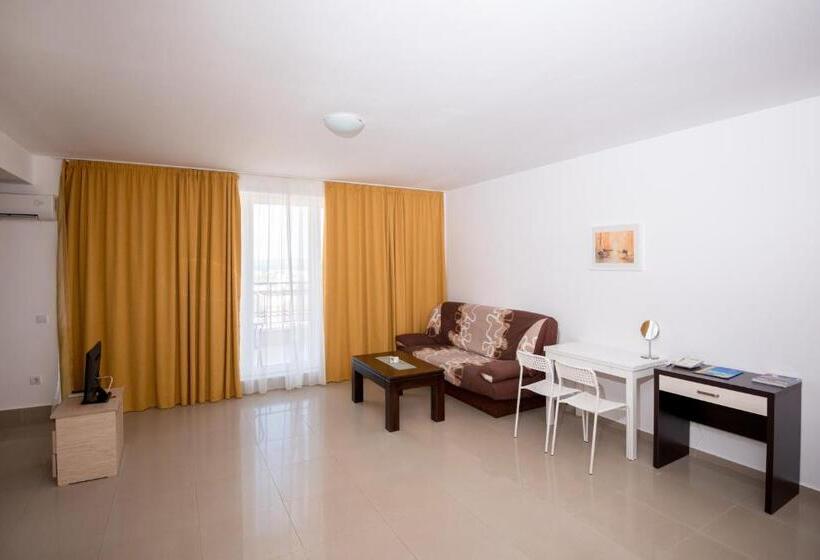استودیوی استاندارد, Arapya Sun Resort