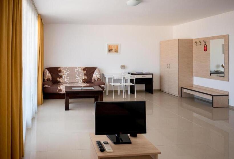 استودیوی استاندارد, Arapya Sun Resort