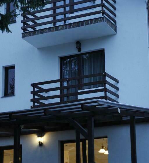 اتاق استاندارد سه تخته با بالکن, Casa Laur Cu Plajă Privată