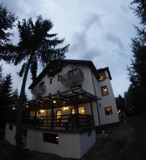 خانه 1 خوابه, Casa Laur Cu Plajă Privată