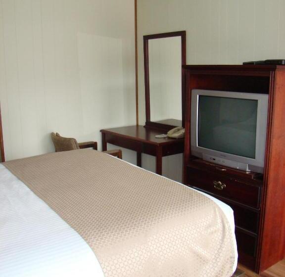 اتاق استاندارد, Paddock Inn