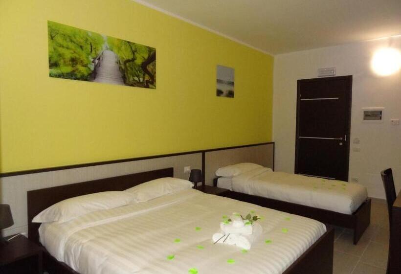 اتاق استاندارد سه نفره, Affittacamere Rooms Di Matteo