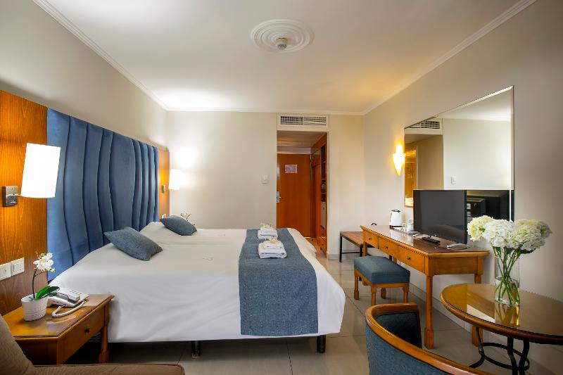 اتاق اساندارد با چشم‌انداز جانبی به دریا, Anastasia Beach Hotel