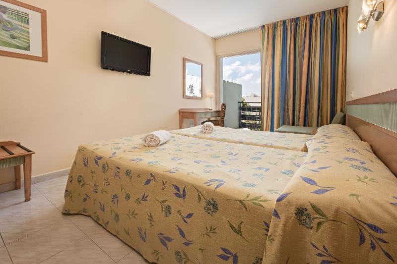 اتاق استاندارد, Azuline Hotel Pacific