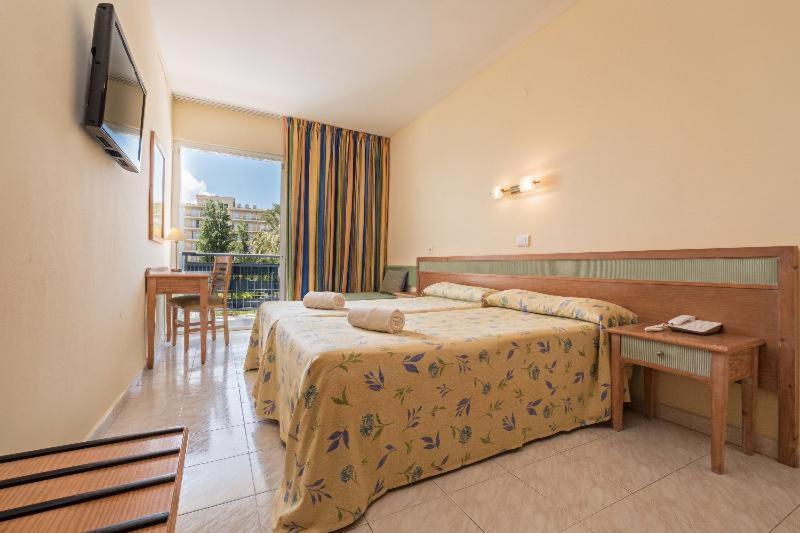 اتاق استاندارد, Azuline Hotel Pacific