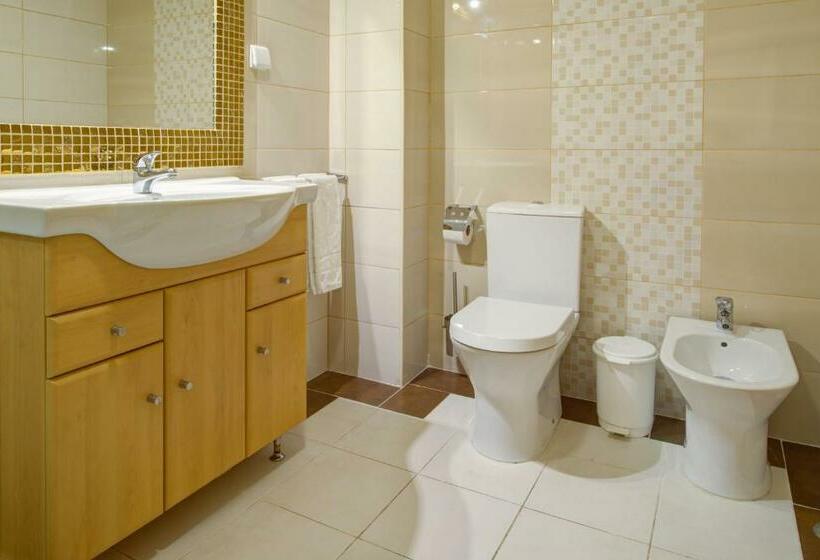 带2个卧室的公寓, Choromar Apartments