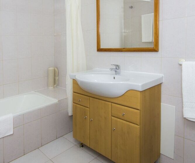 带2个卧室的公寓, Choromar Apartments