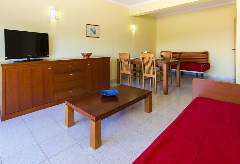 带2个卧室的公寓, Choromar Apartments