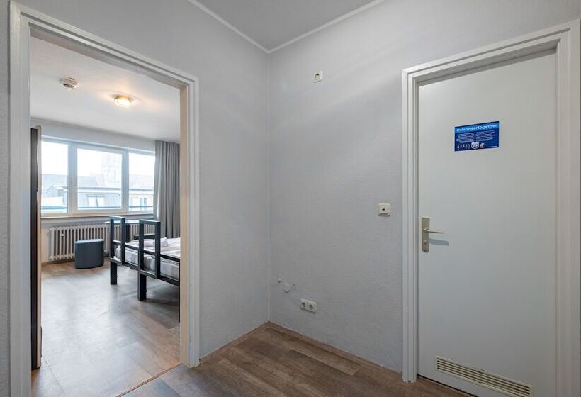 اتاق استاندارد چهار تخته, a&o München Hauptbahnhof