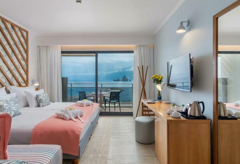 اتاق سوپریور با چشم‌انداز دریا, Aqua Natura Bay