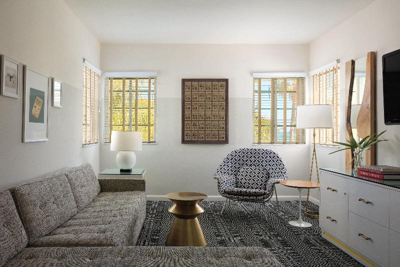 اتاق استاندارد, Azuline Hotel Pacific