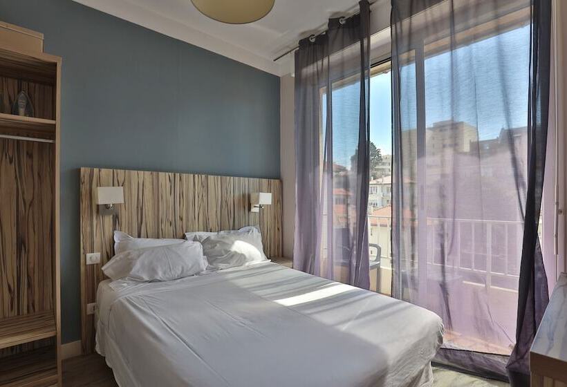 اتاق استاندارد یک نفره, Marbella