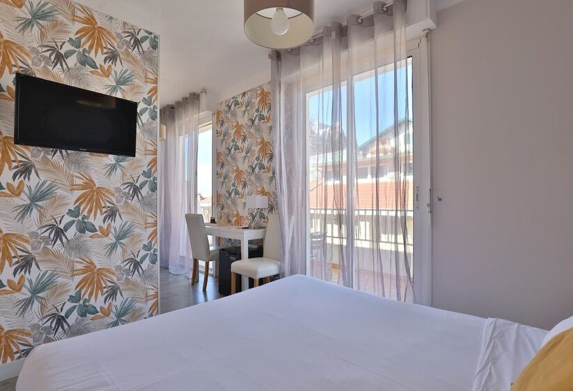 اتاق استاندارد با تراس, Marbella