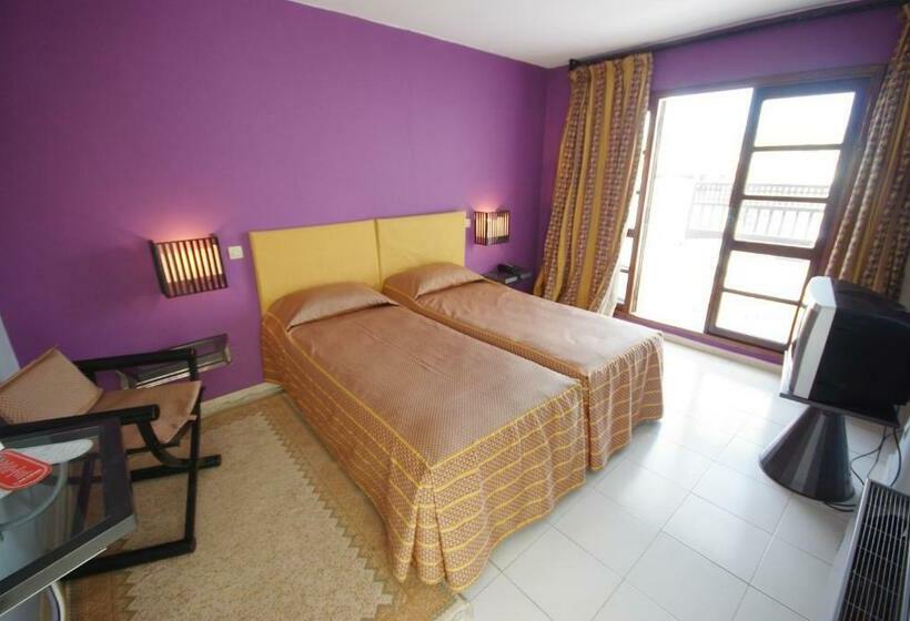 Standard Single Room, El Pueblo Tamlelt