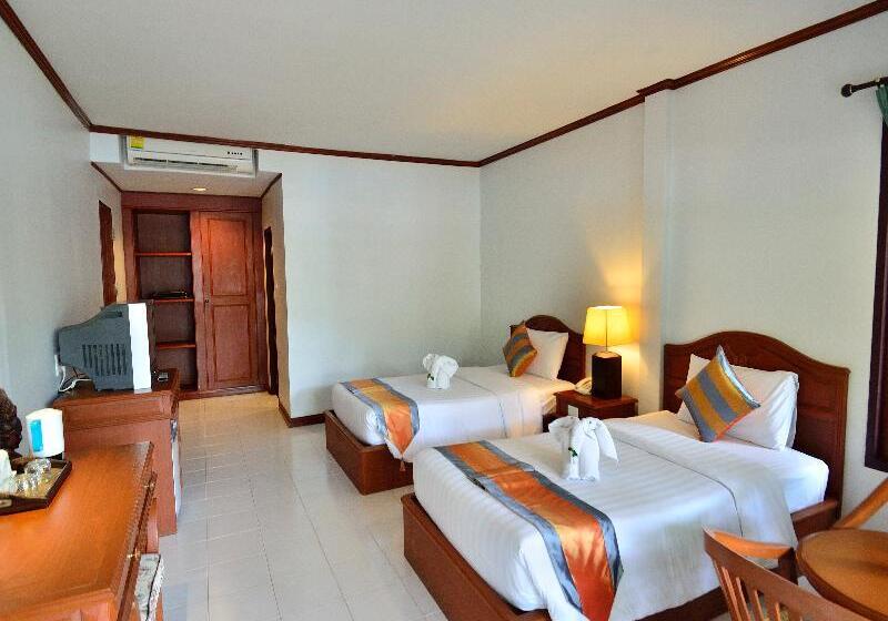 اتاق استاندارد, First Bungalow Beach Resort
