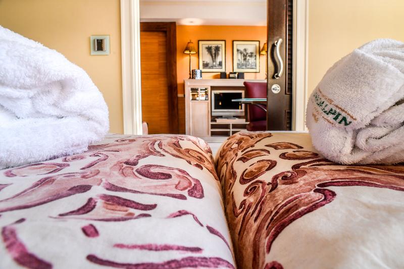 اتاق خانوادگی, Gran Hotel Guadalpín Banus