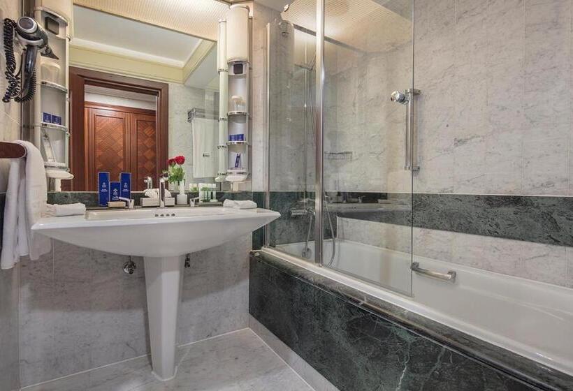 اتاق استاندارد, Merit Crystal Cove Hotel Casino & Spa