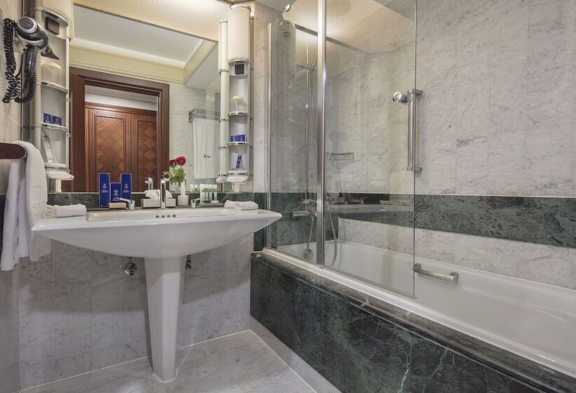 اتاق استاندارد, Merit Crystal Cove Hotel Casino & Spa