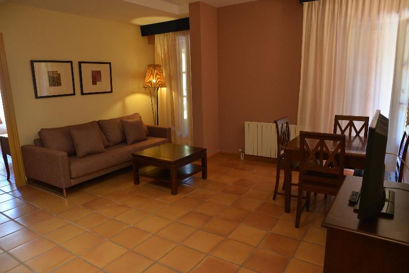اتاق سوپریور چهار تخته, Jardines De La Santa