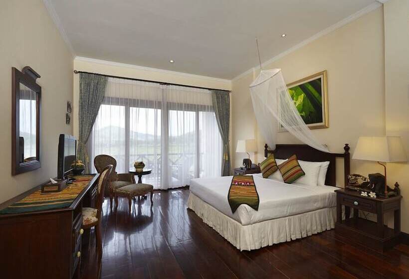سوییت جونیور, Santi Resort & Spa