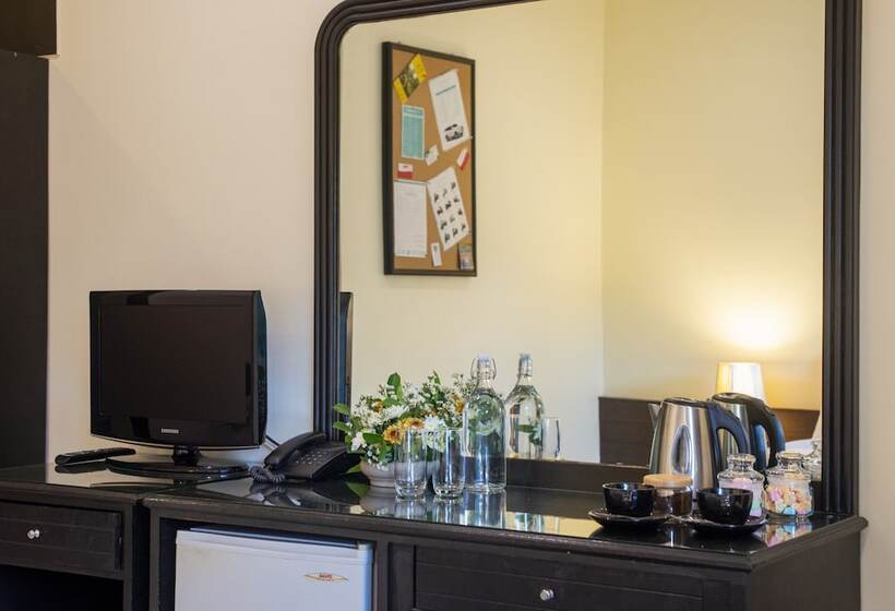 اتاق استاندارد, Lokal Phuket