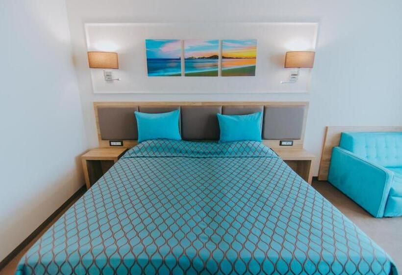 オーシャンビュースタンダードルームバルコニー付き, Tiara Beach  All Inclusive