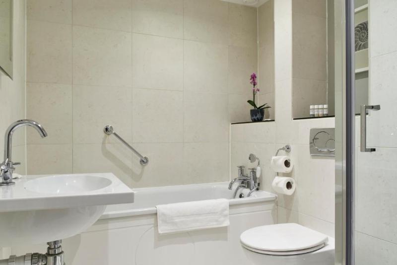 اتاق پرمیوم, Twinpalms Surin Phuket Resort