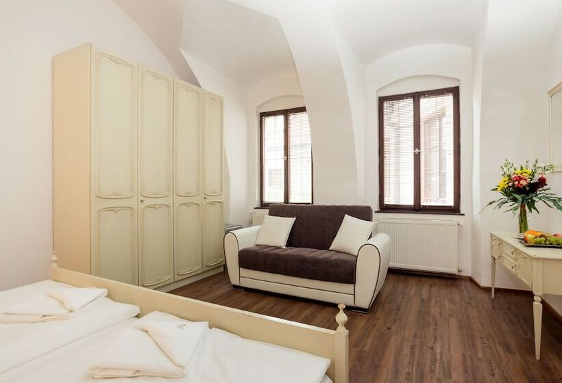 Quarto standard, Zlaty Andel