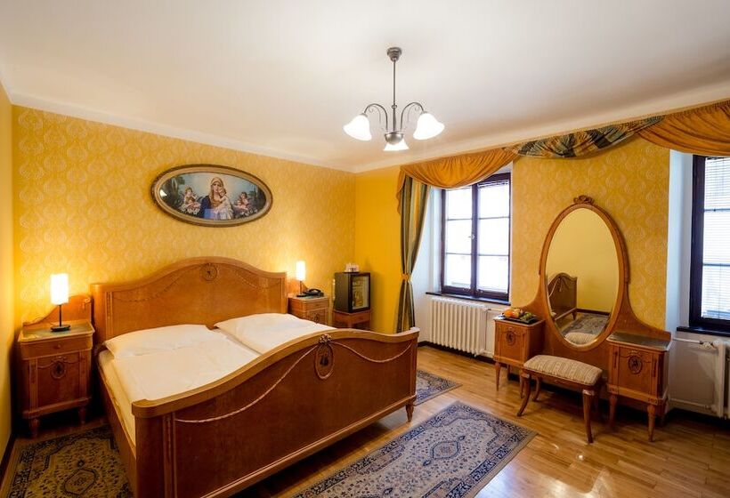 Quarto standard, Zlaty Andel