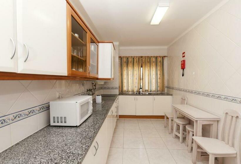 2 Bedroom Duplex Apartment, Plaza Real By Atlantics