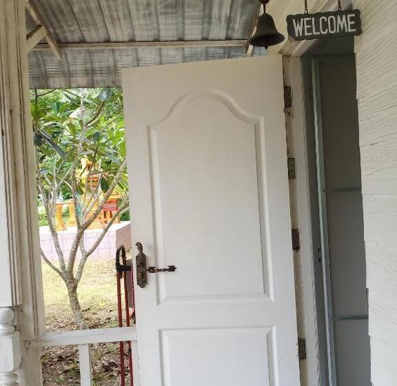 سوییت لوکس, Wandee Resort Bankrut