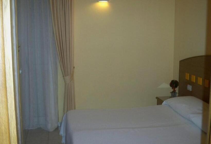 استودیوی استاندارد, Zefiro Residence