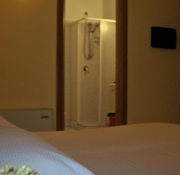 استودیوی استاندارد, Zefiro Residence
