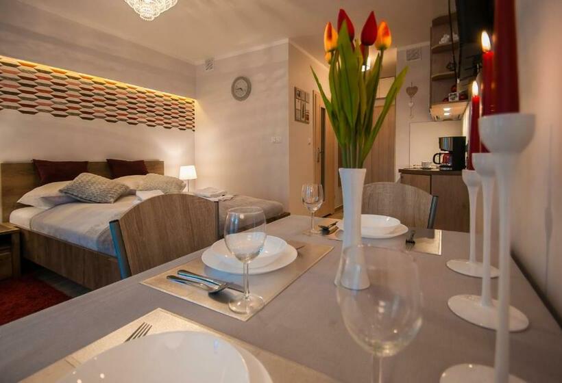 استودیوی استاندارد, Osiedle Cesarskie Apartamenty   Parking   Apartamenty Bryza